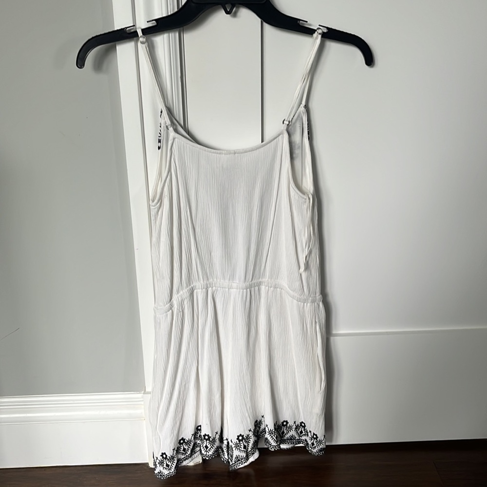 romper - Picture 2 of 2